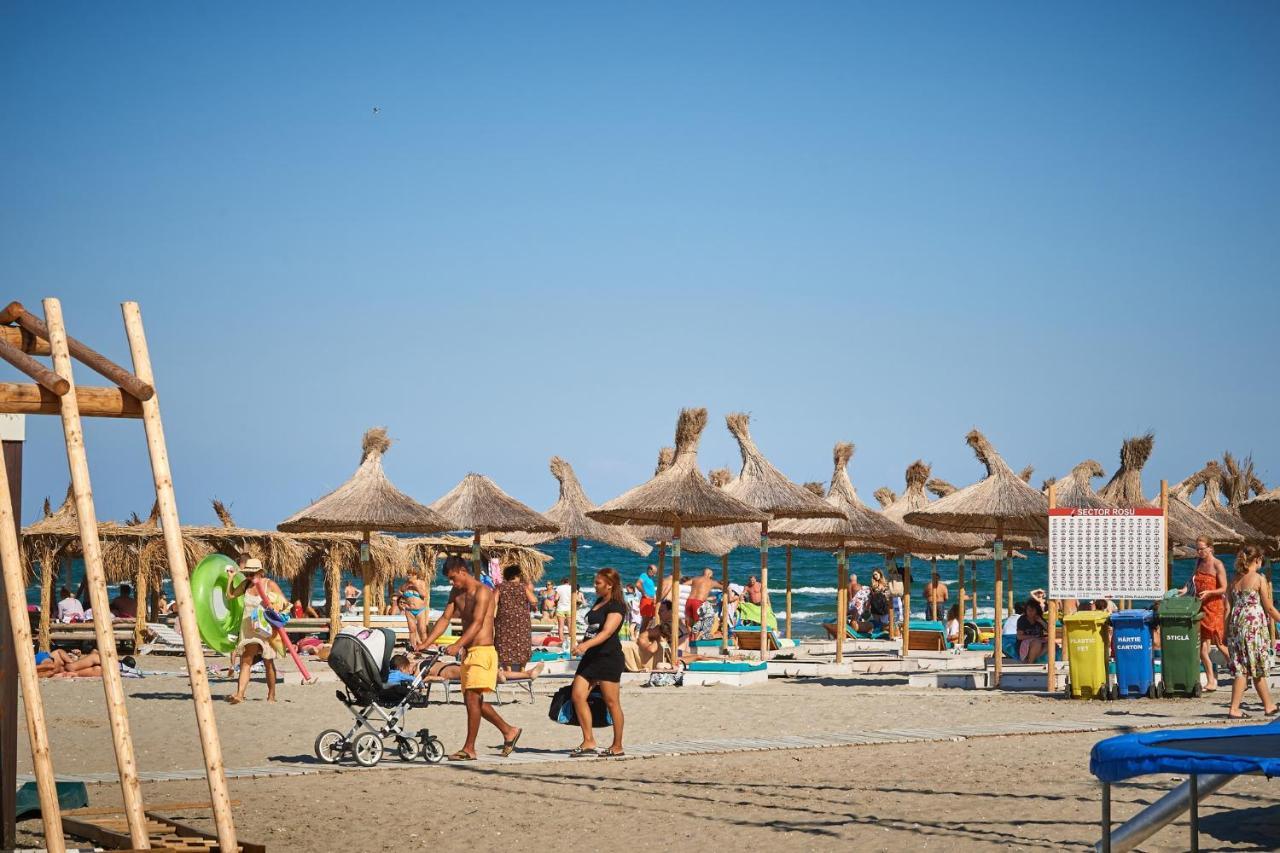 Sea Love Apt Spa N Pools Beach Resort Năvodari Екстериор снимка